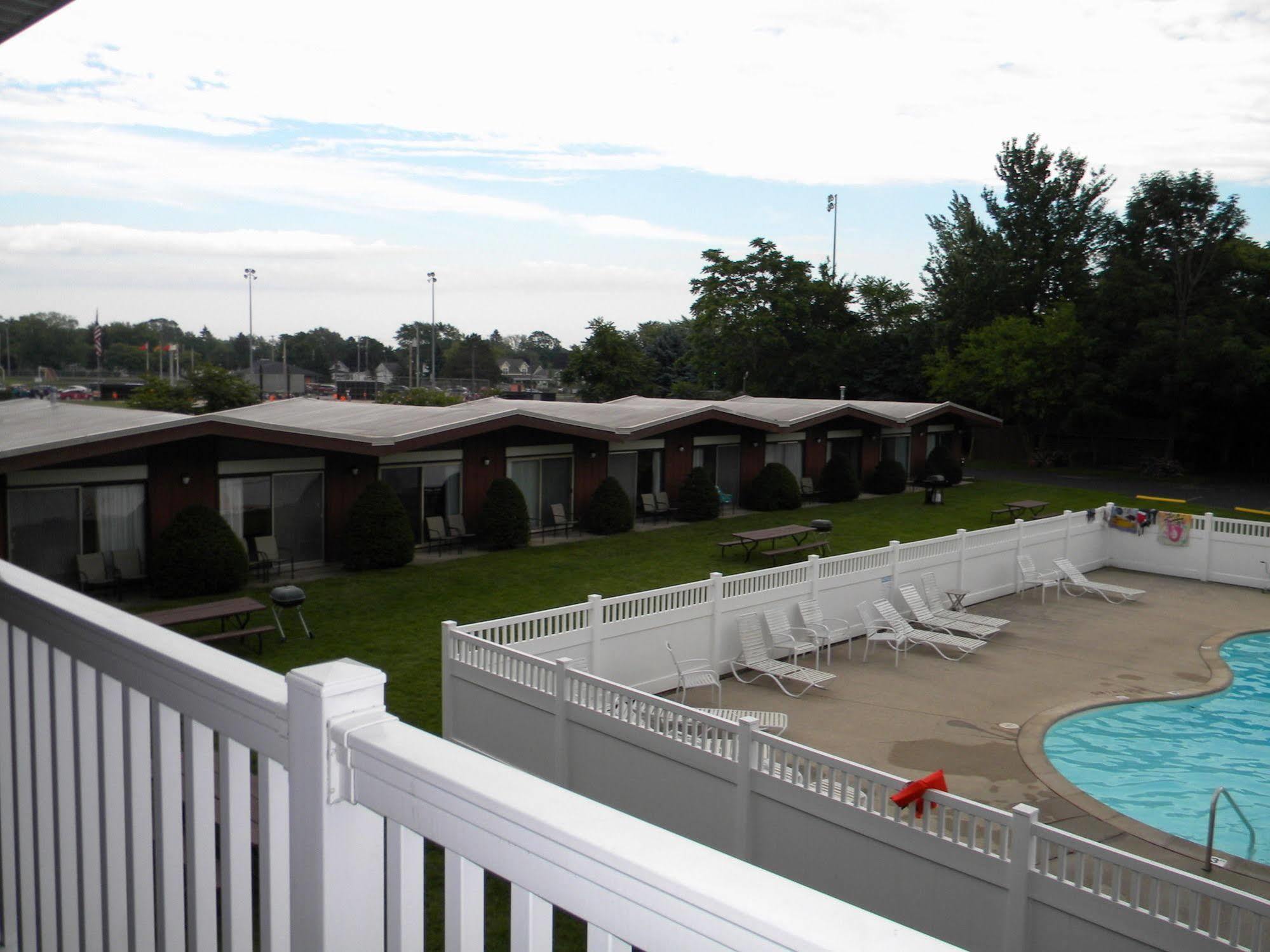 Nader'S Motel & Suites Ludington Luaran gambar